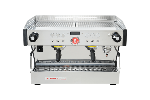 La Marzocco Linea PB s dvěma pákami zepředu