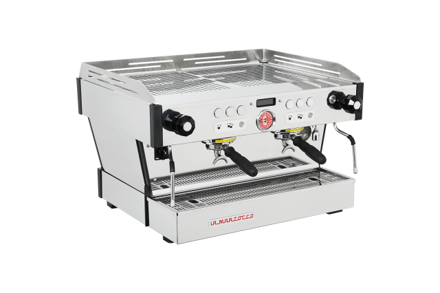 La Marzocco Linea PB s dvěma pákami ze tří čtvrtin
